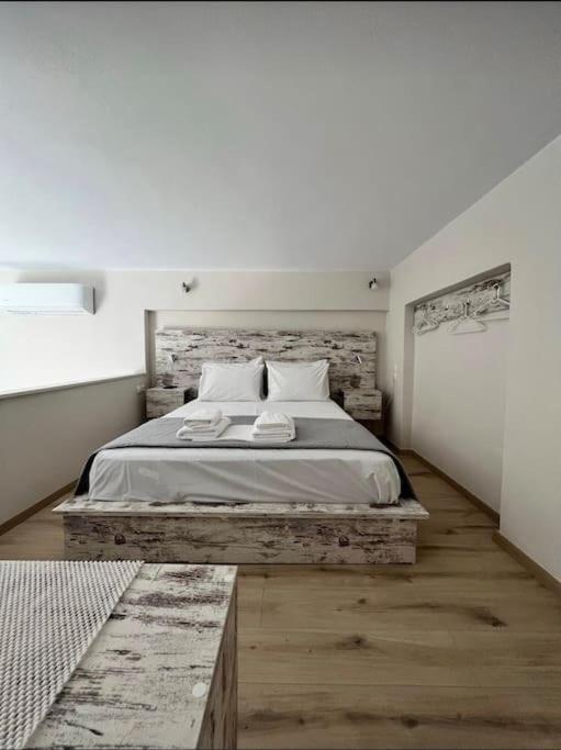 Chris Apartment With Loft Превеза Екстериор снимка